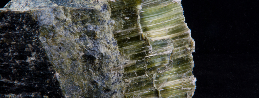 asbestos fibers mineral sample - Sorglos Bauen GmbH